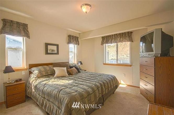 125 Malloy Pl