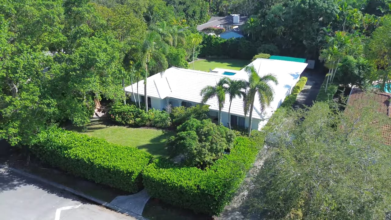 Introducing The Lowest Price Interior Lot Home at Bay Point Estates | 550 Pidgeon Plum Ln, Miami.