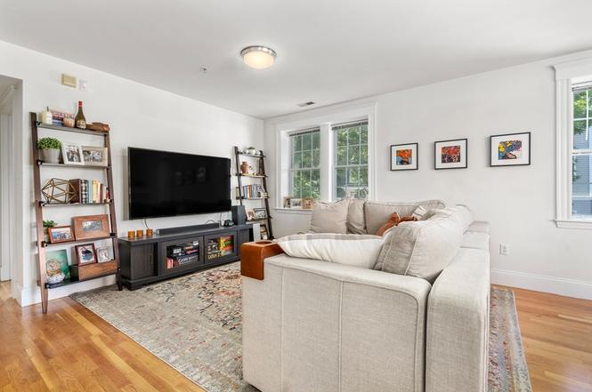 227 D St #4