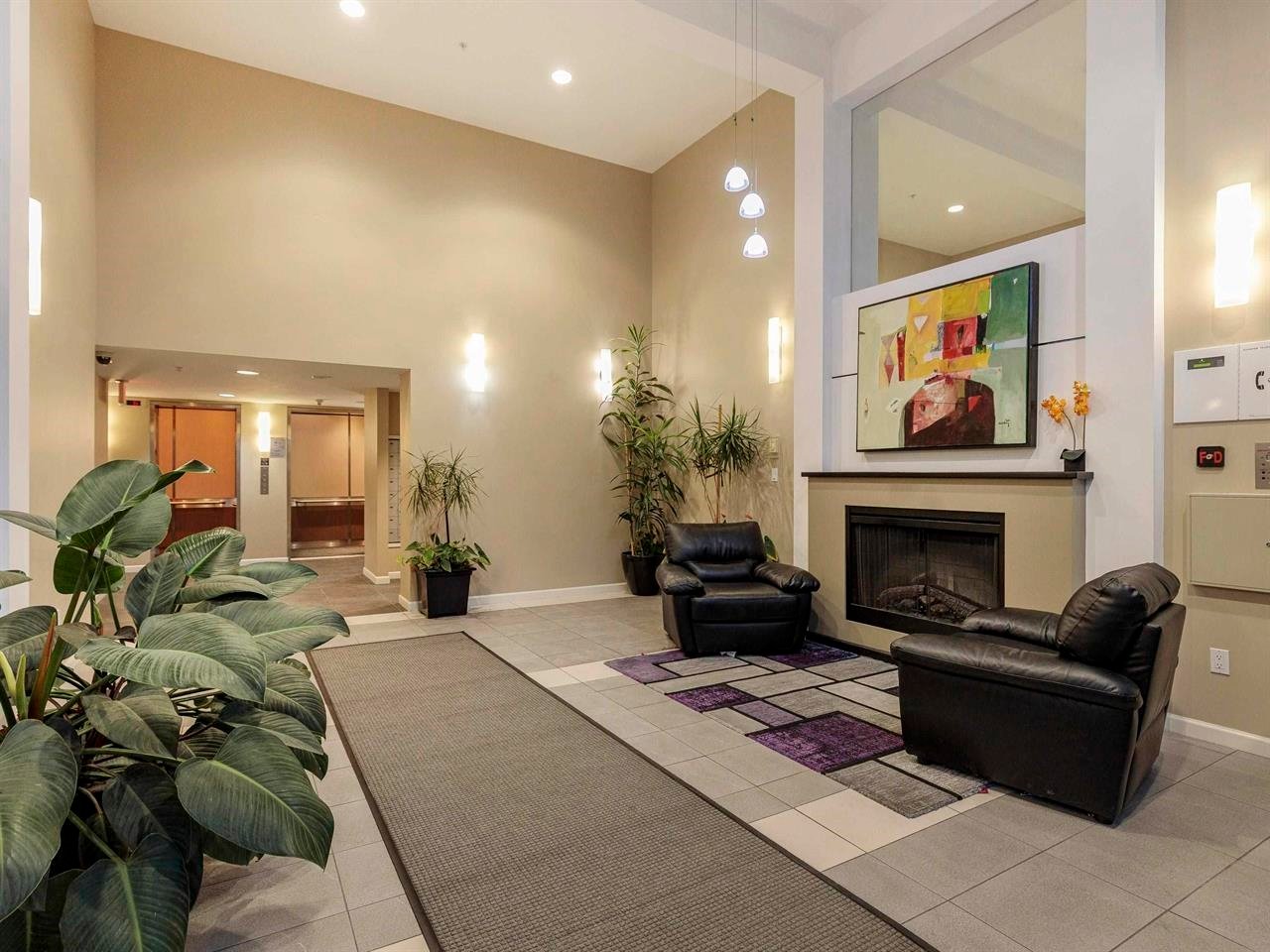 904-9288 University Cres