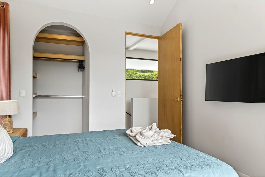 Casa Agave Azul | Contemporary 4-Bedroom Home with Detached Guest Casita in Playa Potrero