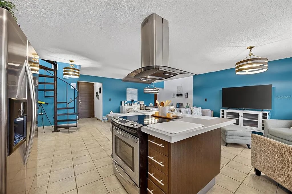 505 FRANCISCO CAMACHO #505