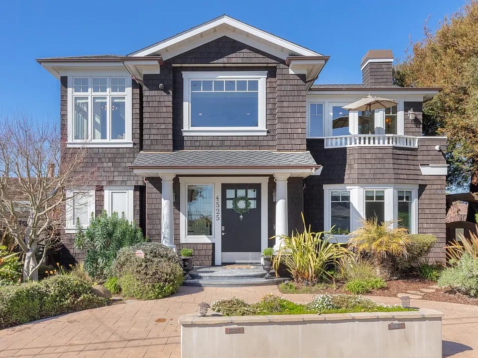 4525 Opal Cliff Dr