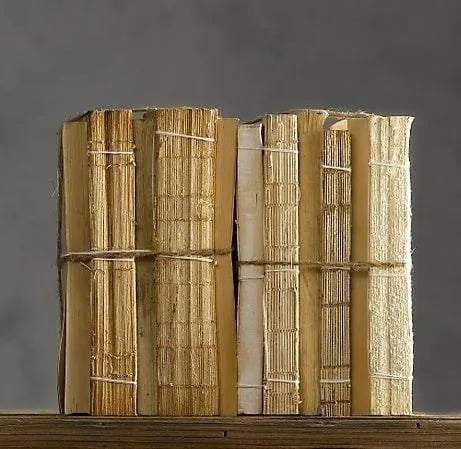 RePurpose Wednesday – Vintage Books