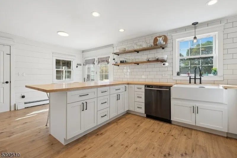 32 Pulaski Rd
