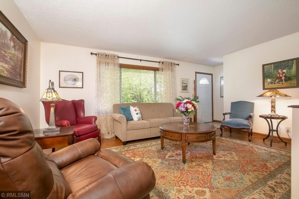 4450 Urbandale Ct N