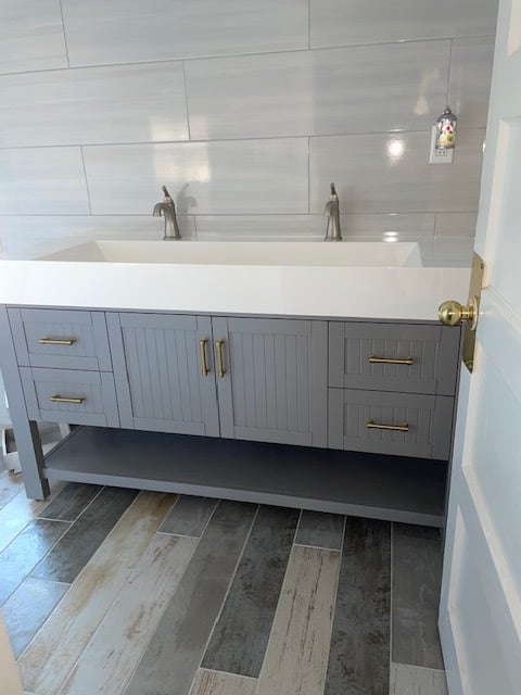 #105 Charming Colonial With Wrap Around Porch