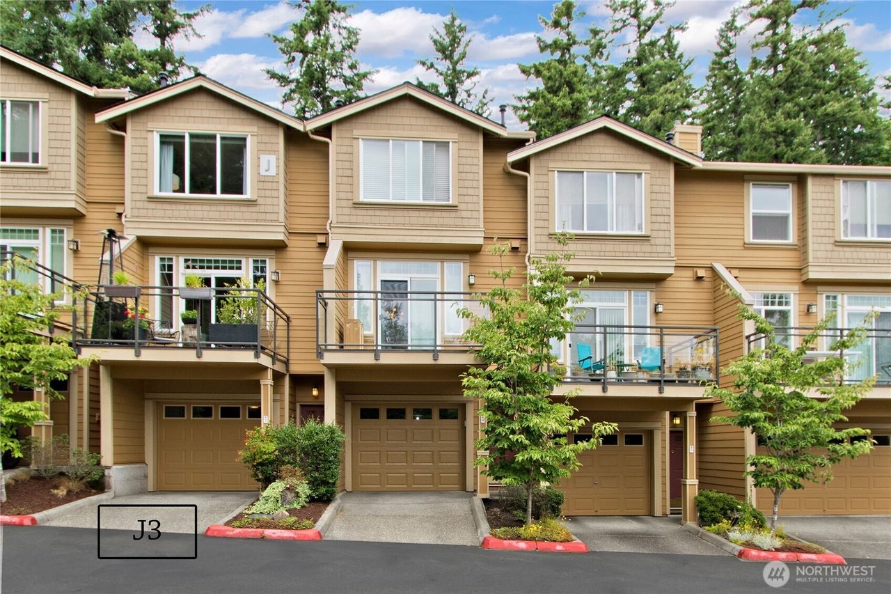 23300 SE Black Nugget Rd Unit J3