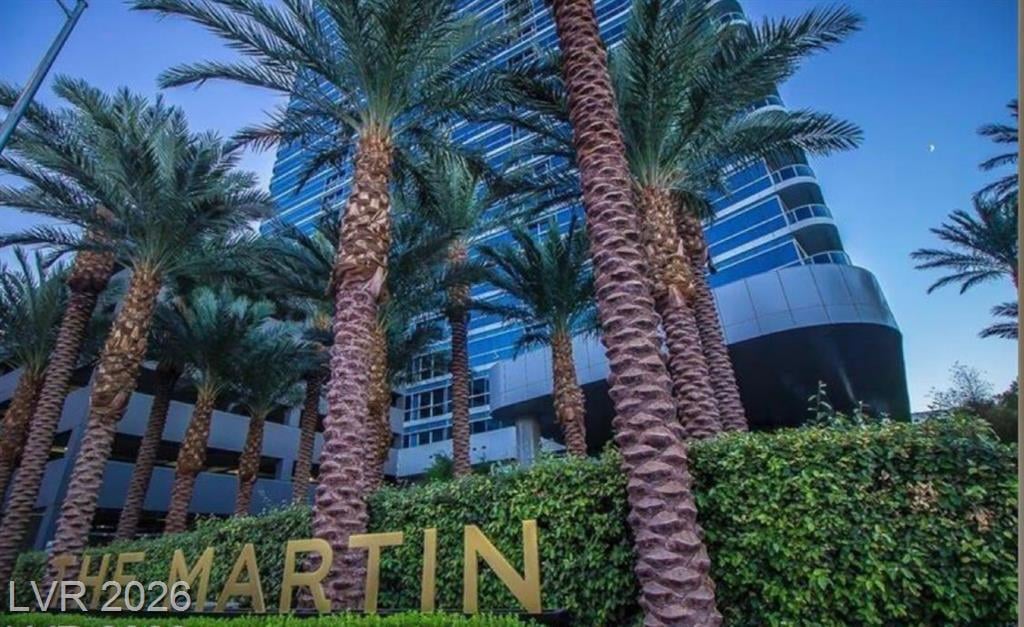 4471 Dean Martin Dr #606