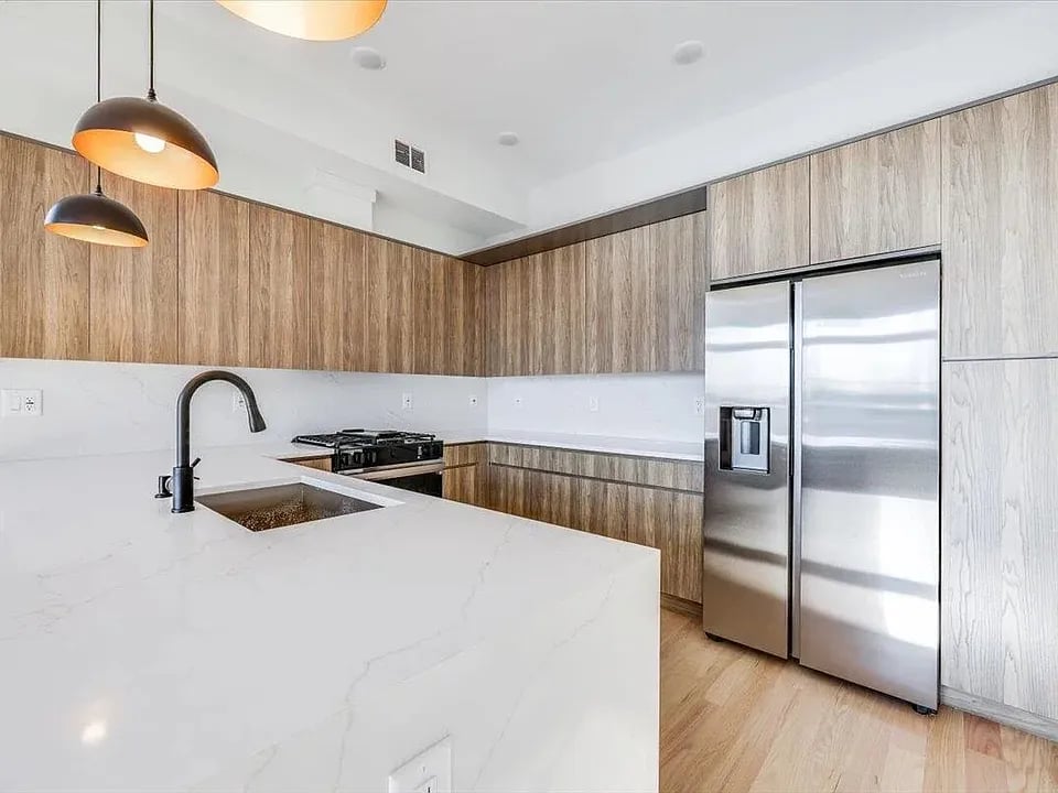 92 Zabriskie Street, Unit: 2