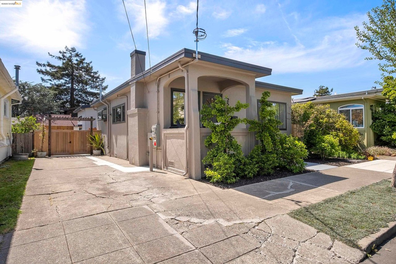 2514-2516 Mathews St