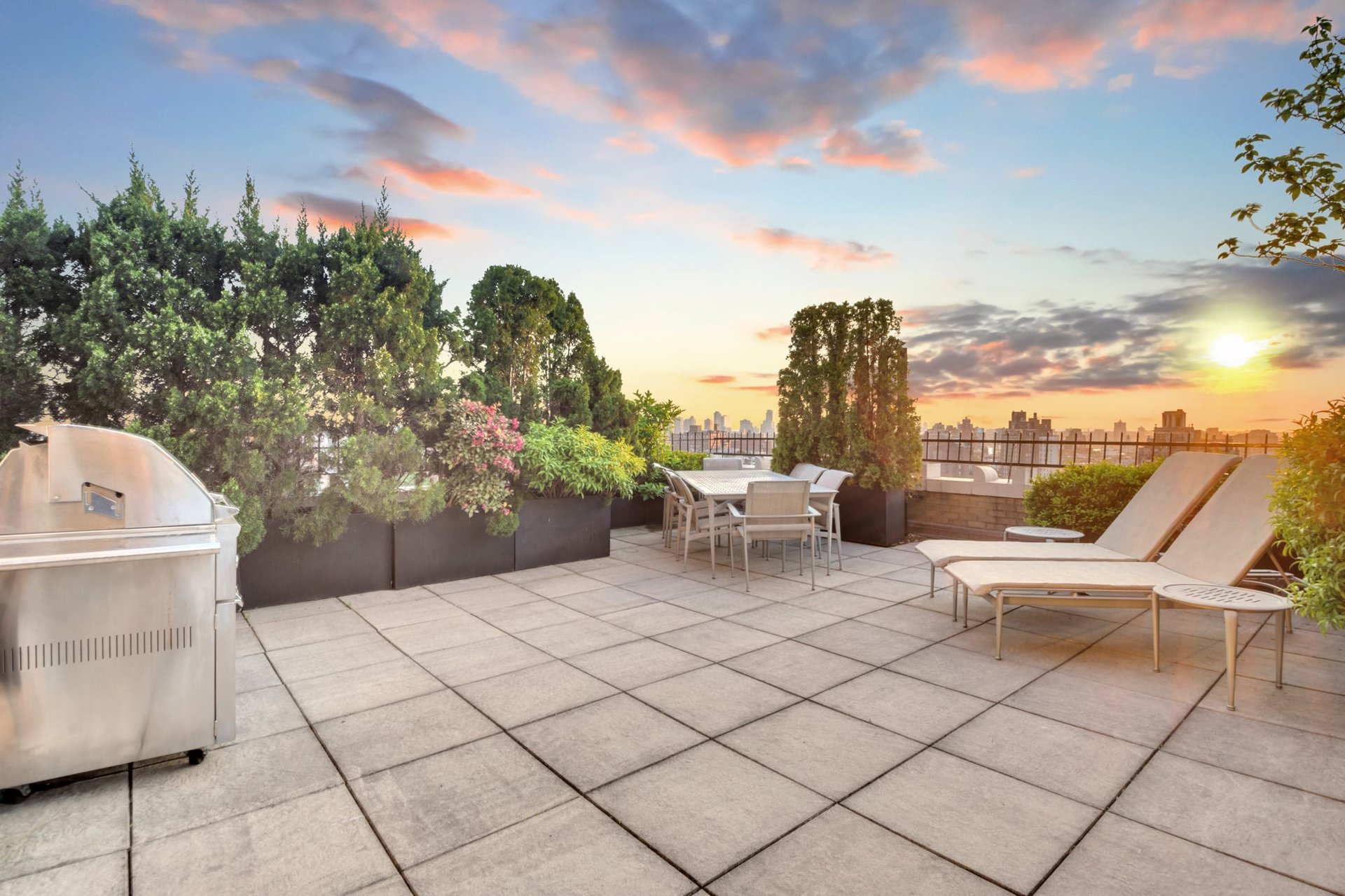24 Fifth Avenue, PH1701