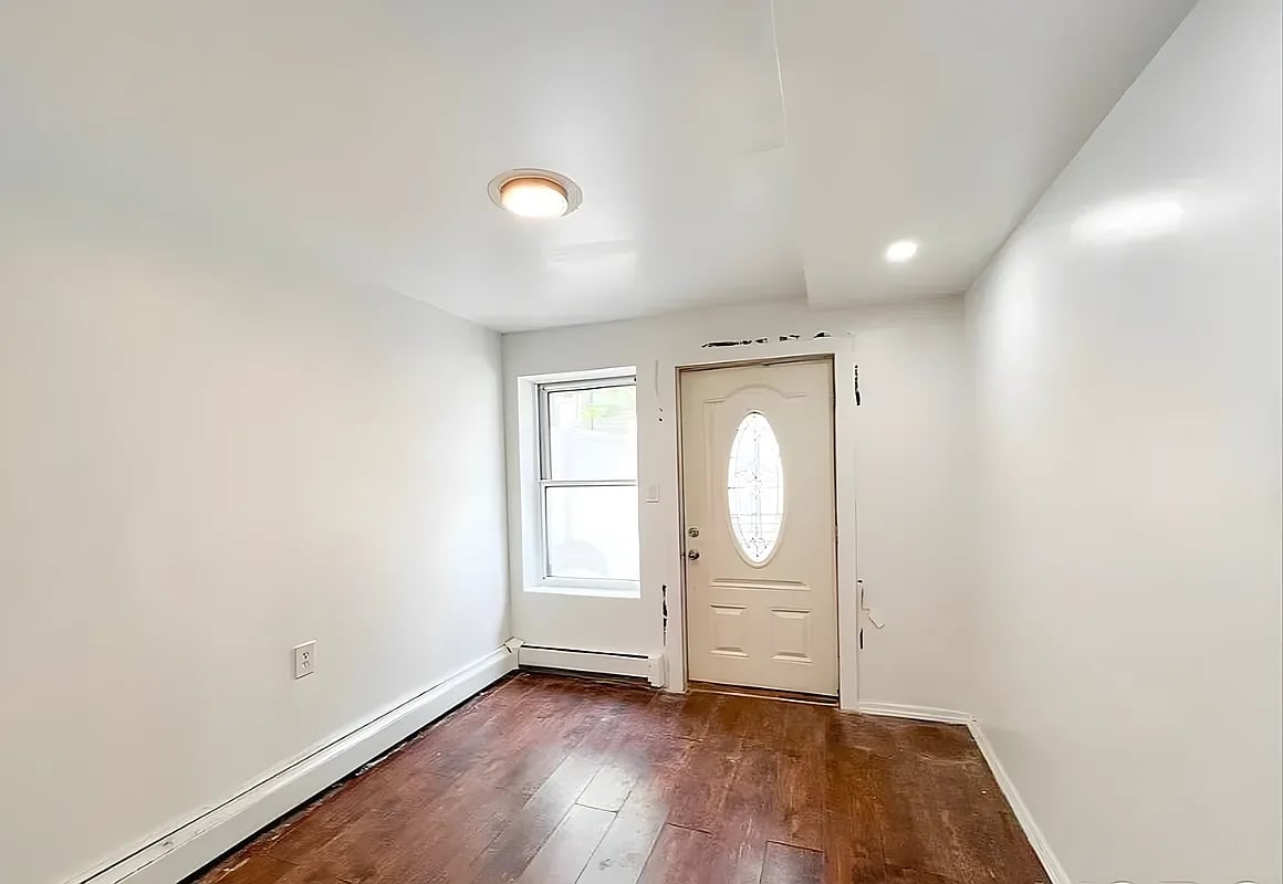 294 Tompkins Avenue 2