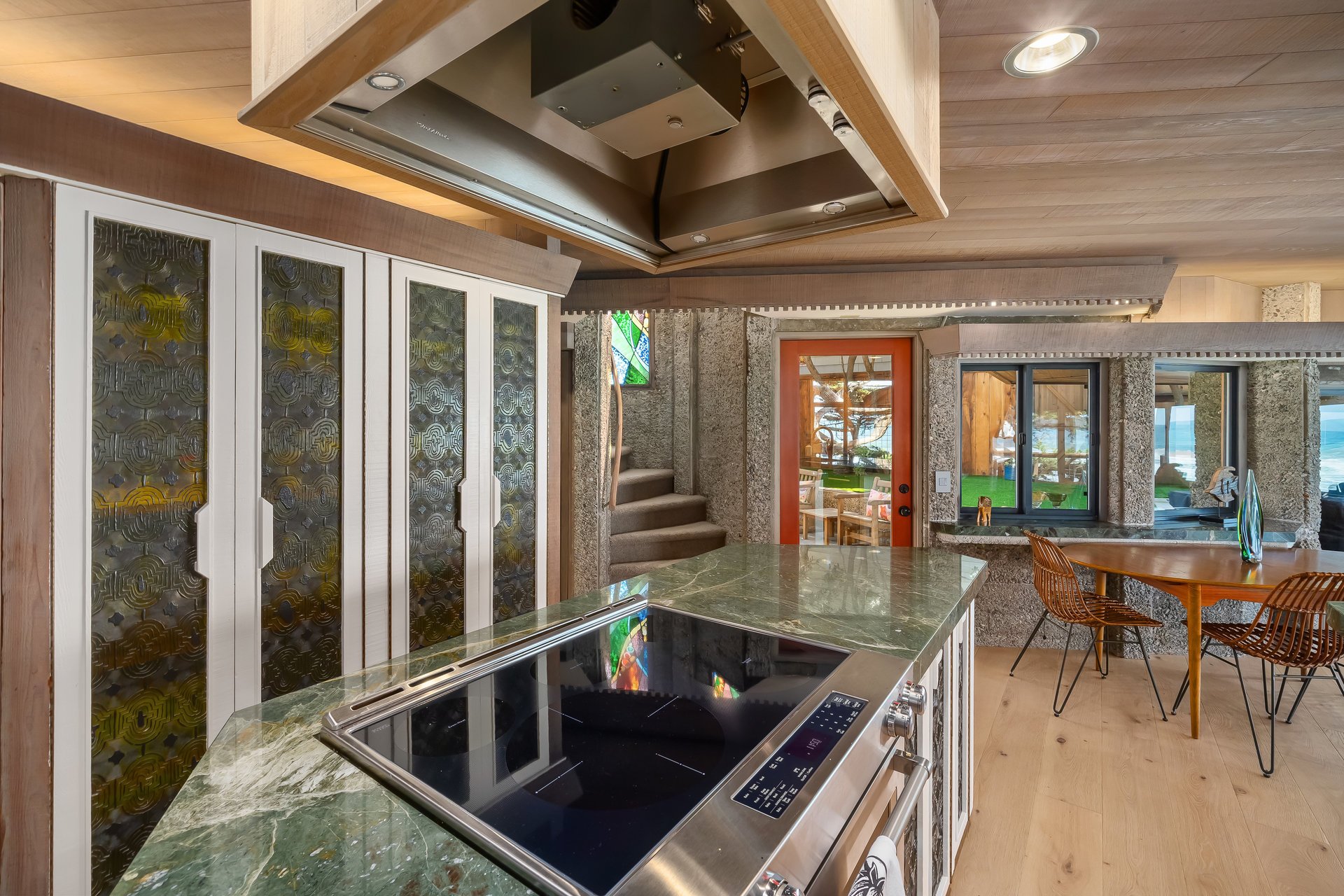 Oceanfront Luxury in Cambria - 2431 Sherwood Dr