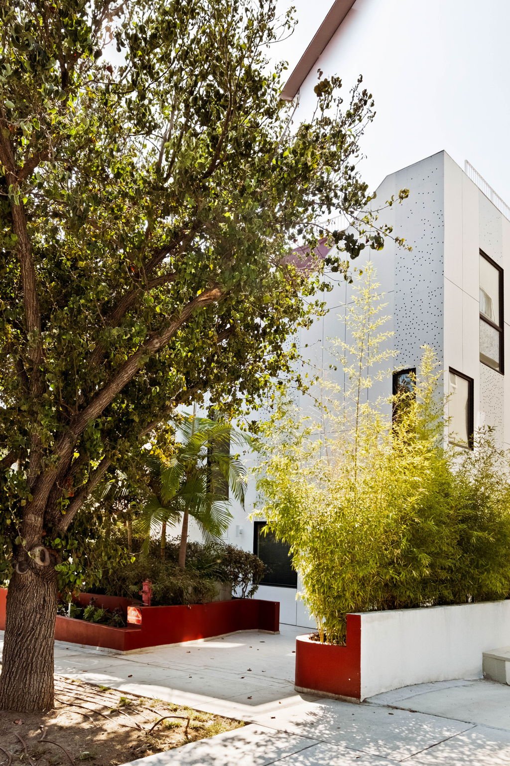 1253 N Sweetzer Ave #5, West Hollywood