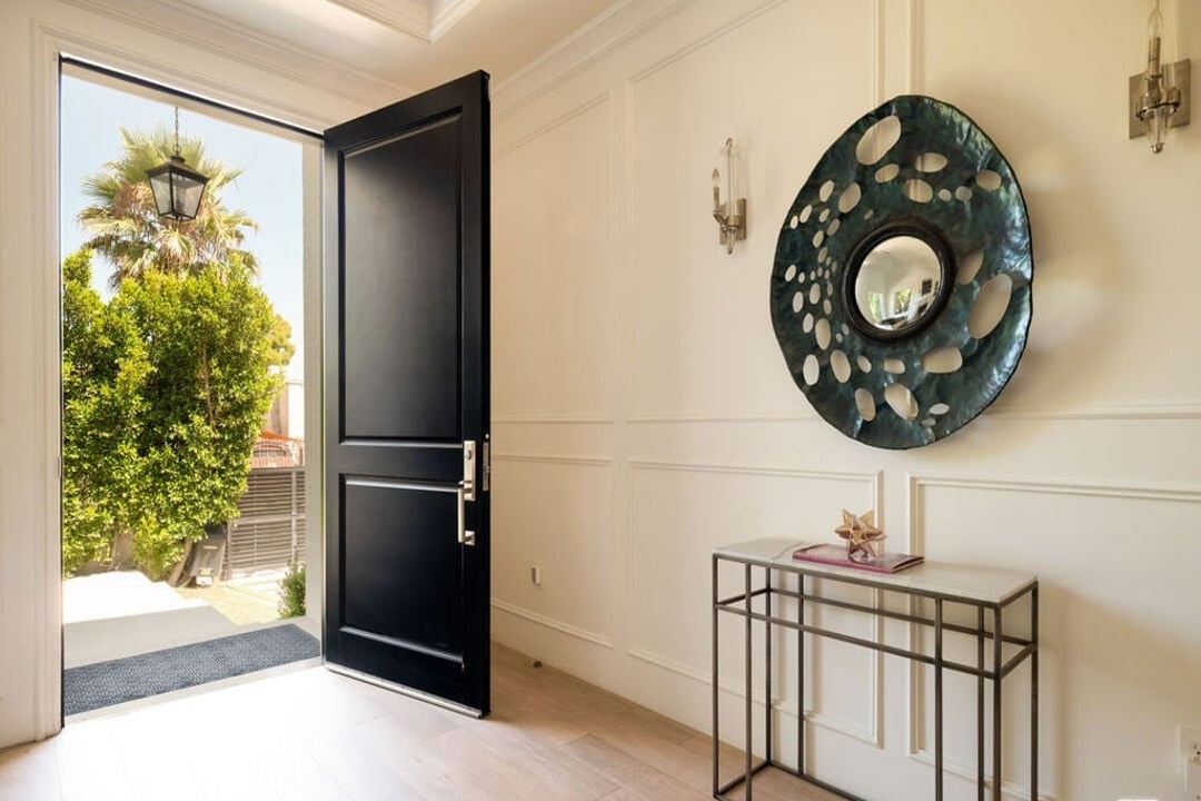 Highcliff Vista, N Stanley Ave, 90036