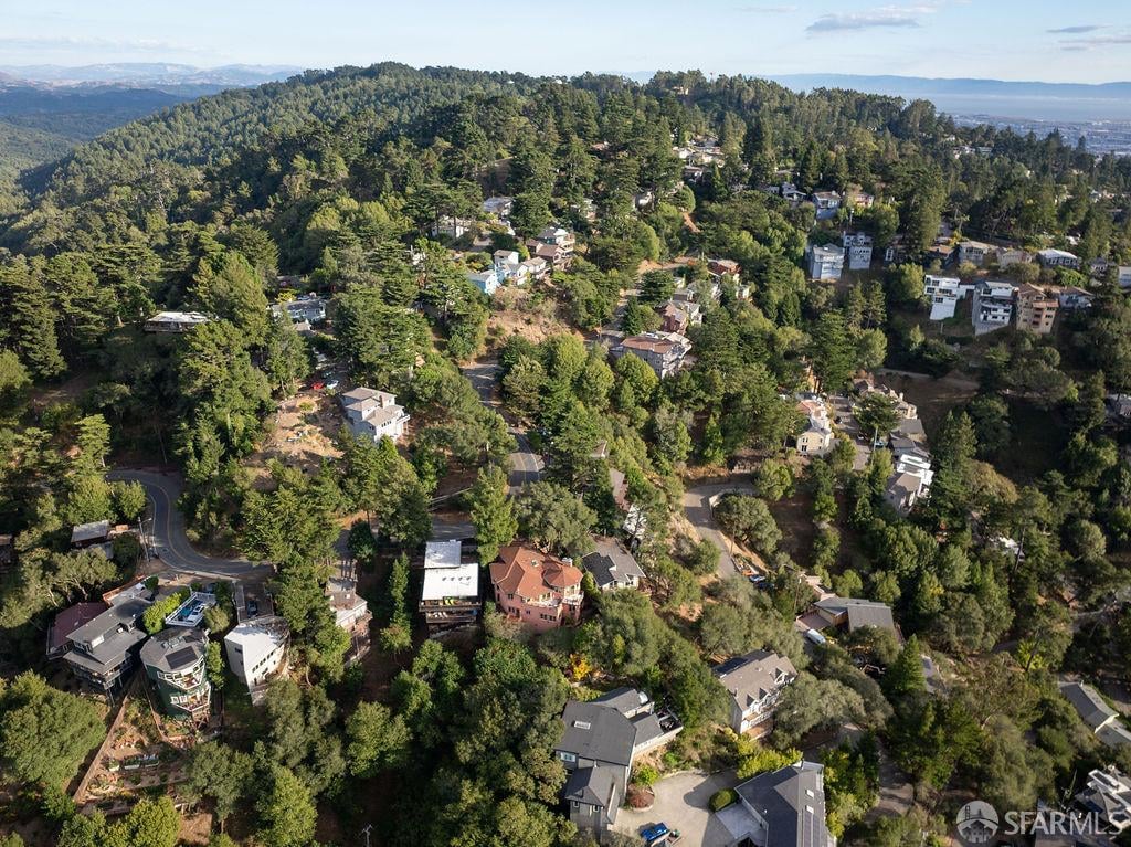 8727 Skyline Boulevard
