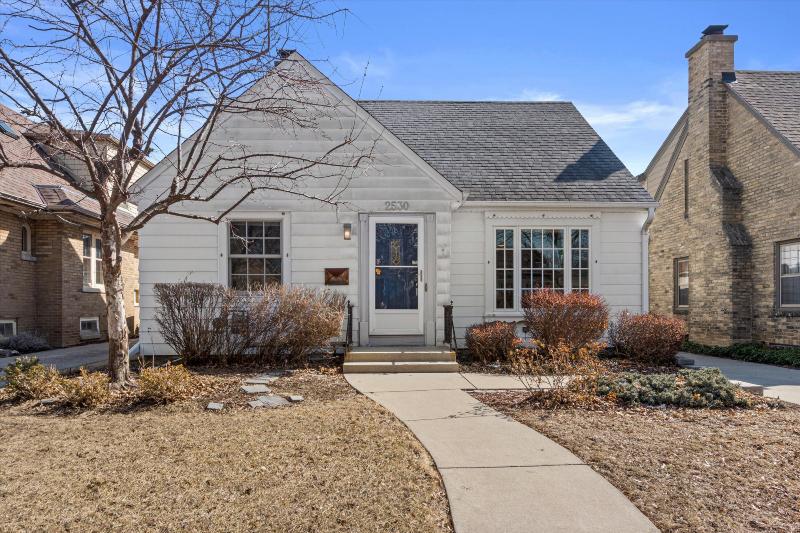 Tosa 4 Bedroom Cape