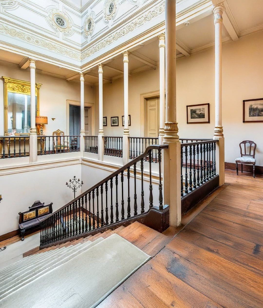 Quinta do Relógio: Historic 19th-Century Waterfront Palacete in Paço de Arcos, Oeiras