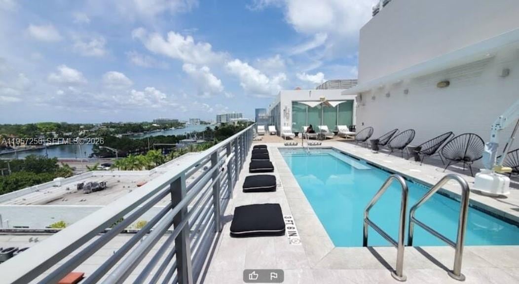 6080 Collins Beach House