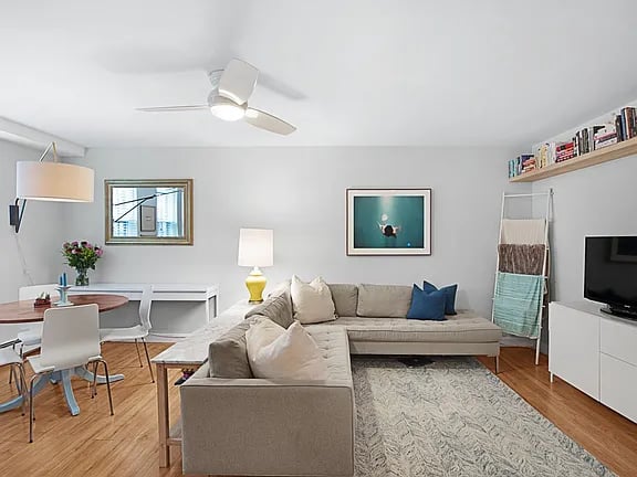 270 Columbia Street 56G
