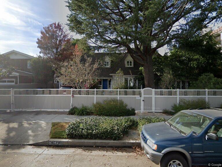 4343 Bellaire Ave