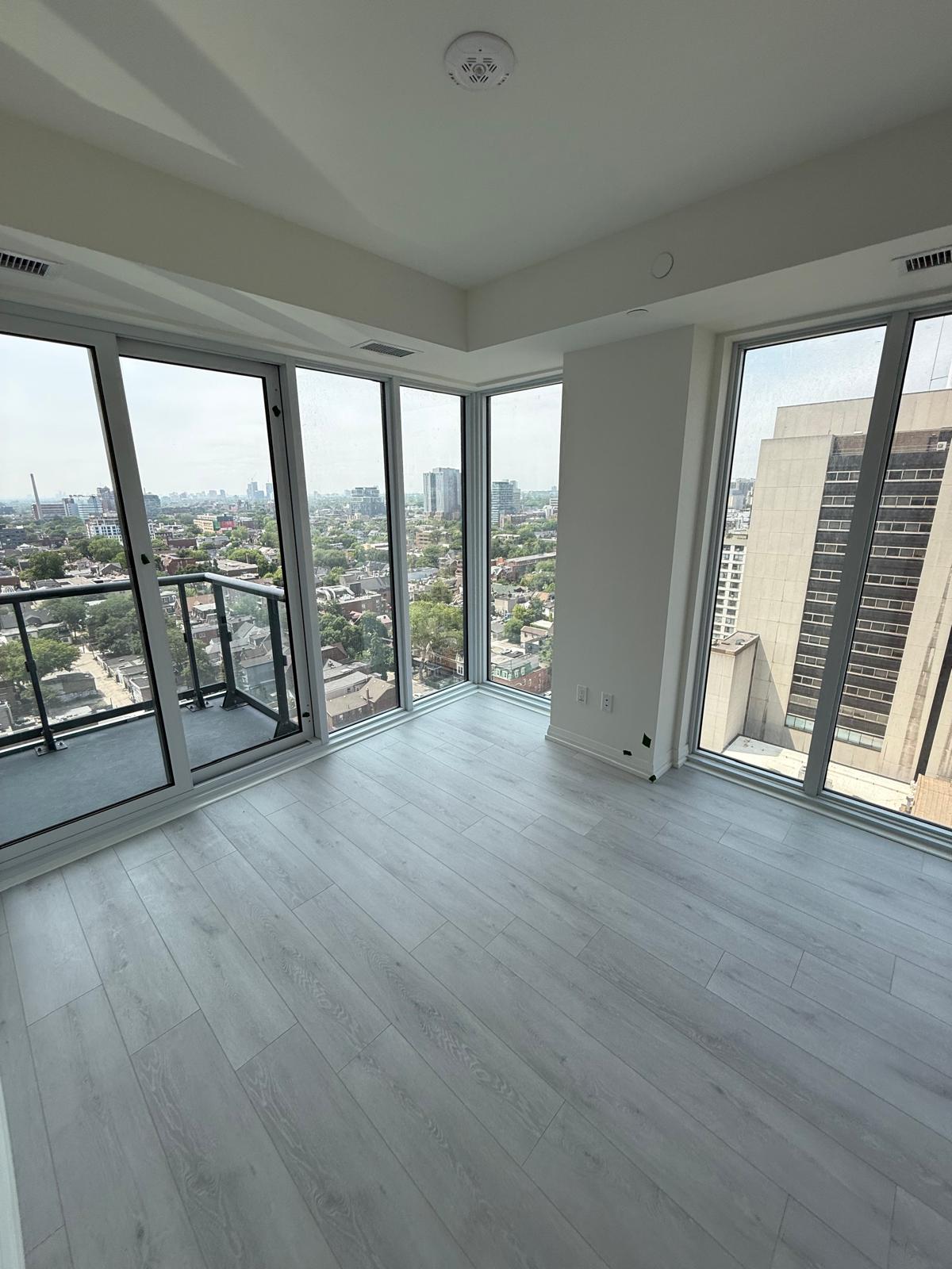 292 Dundas St W #1702