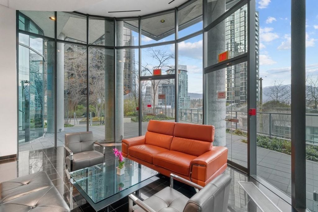 1331 W Georgia St, #707