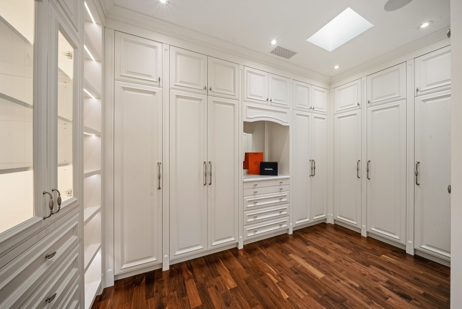Grand Palatial Newly Completed