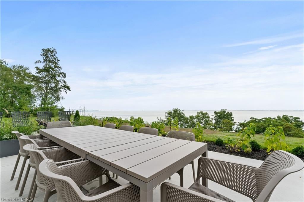 434 Front Road