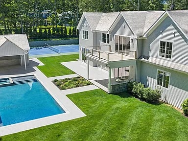 225 Norris Ln