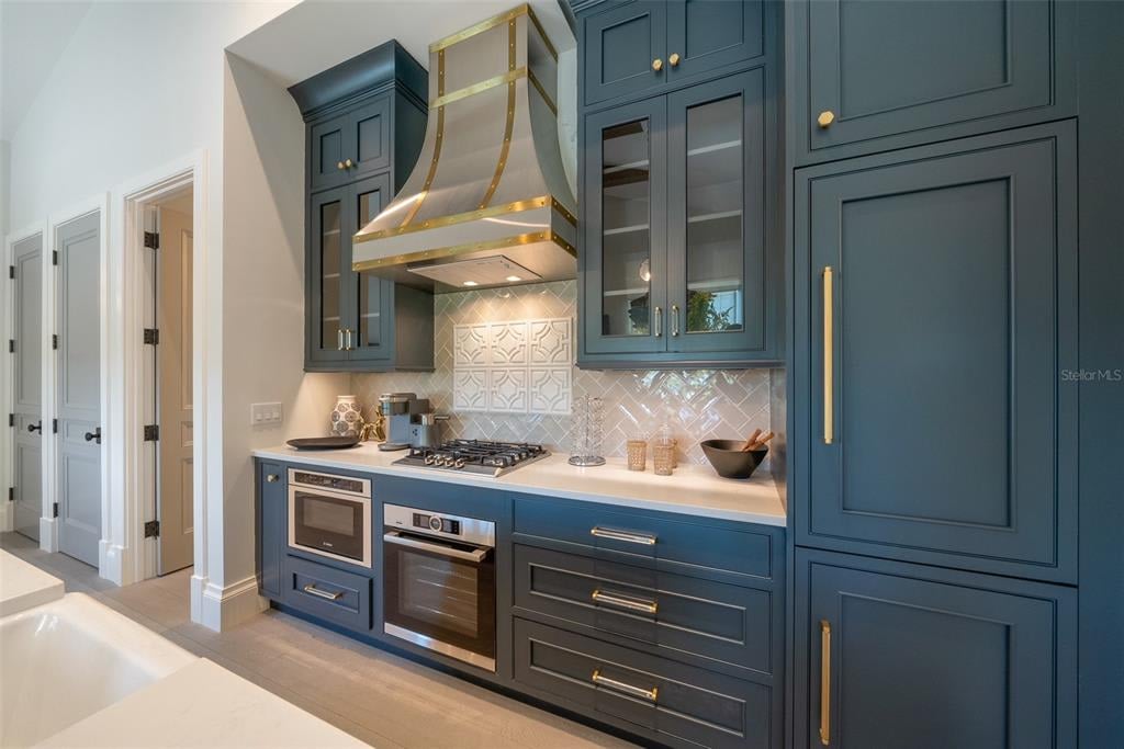 100 Beach Ave, Anna Maria
