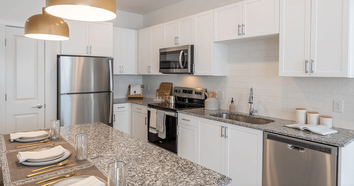 Enjoy up to 12 weeks of base rent FREE!