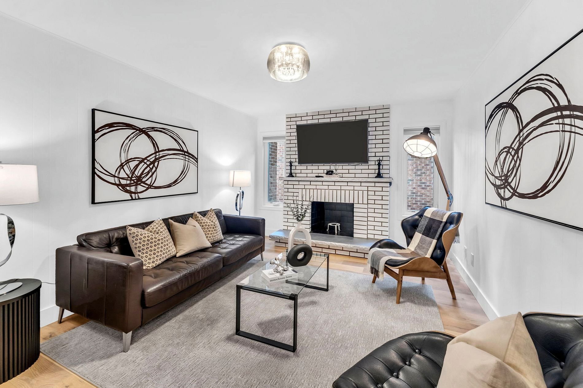 1219 Larny Crt