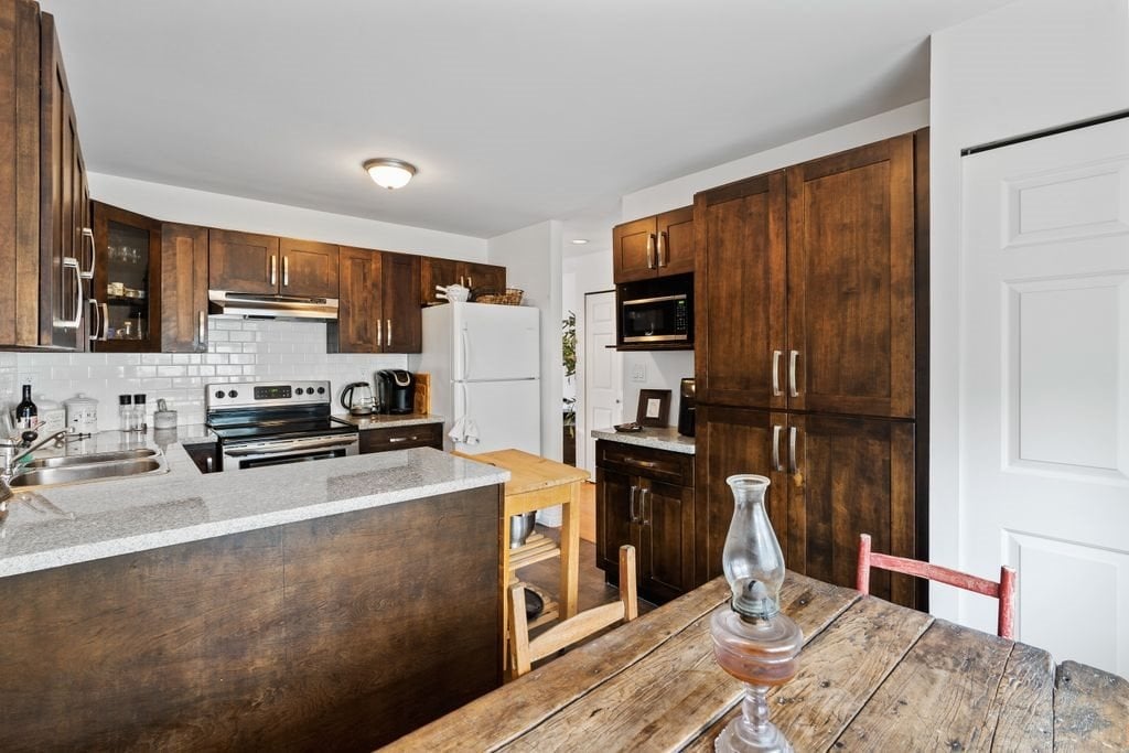 1318 Brunette Ave #5