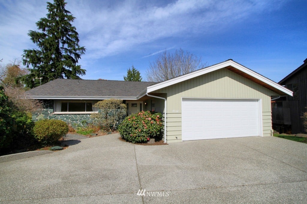 4702 W Glenhaven Dr