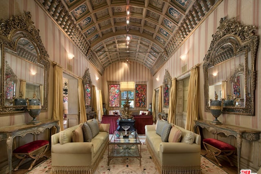 Valley Villa