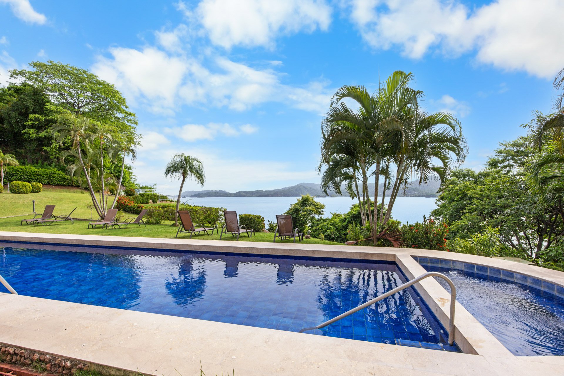 Punta Plata 517 | Ocean View & Beachfront Condo for Sale in Flamingo, Costa Rica