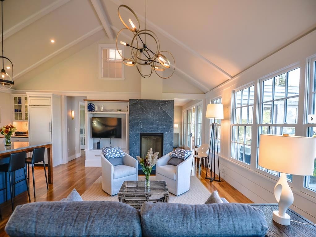 26 Hines Point
