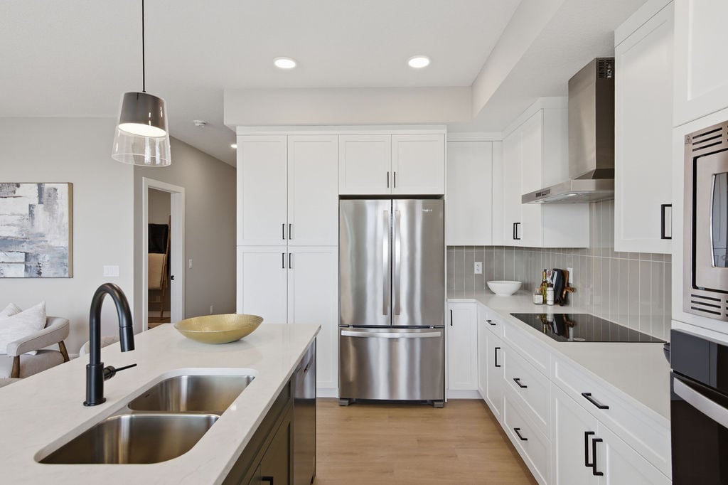 147 Belvedere Crescent SE