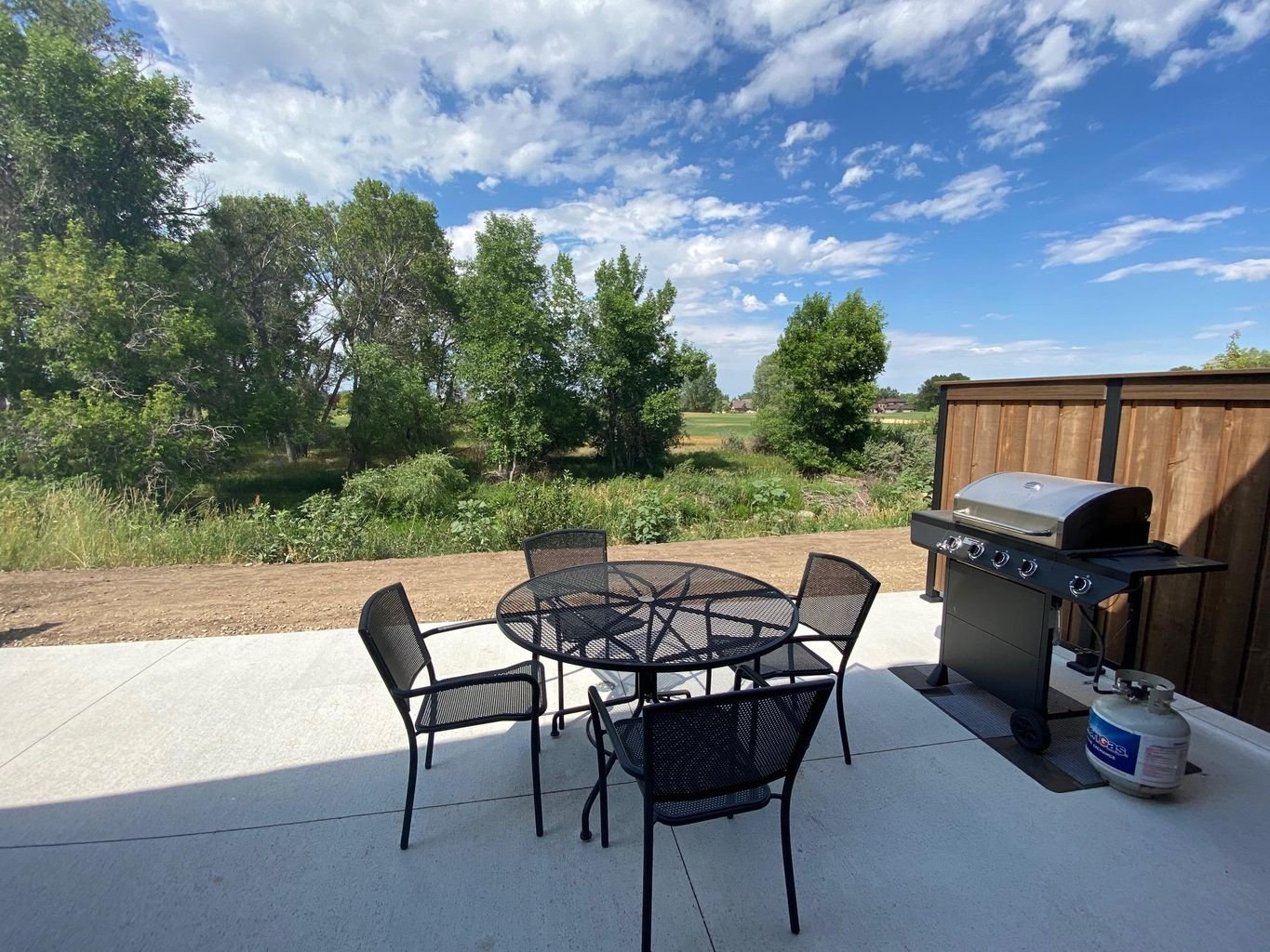 13 Creekside Ln