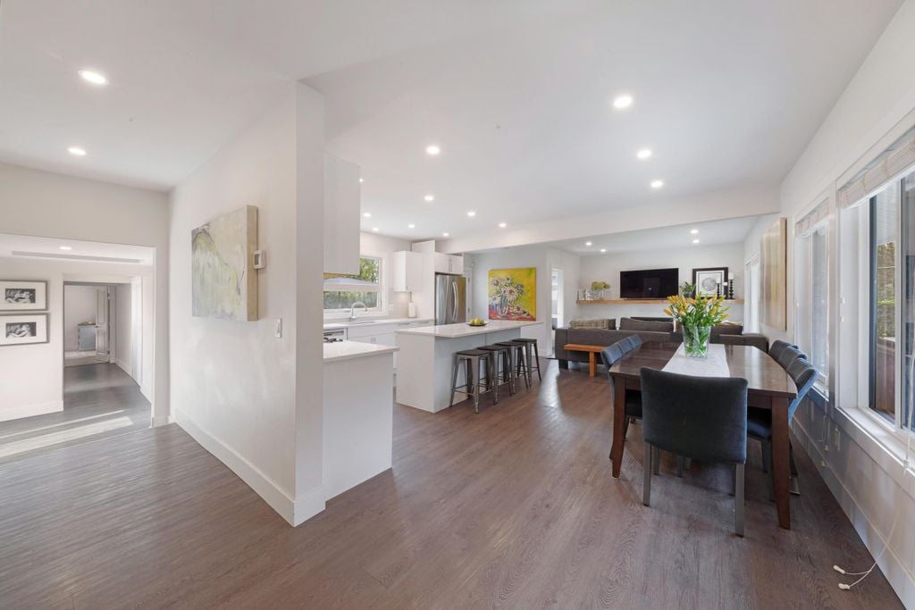799 Grantham Pl