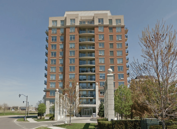 One Oak Park Condos & The Courtyard Residences