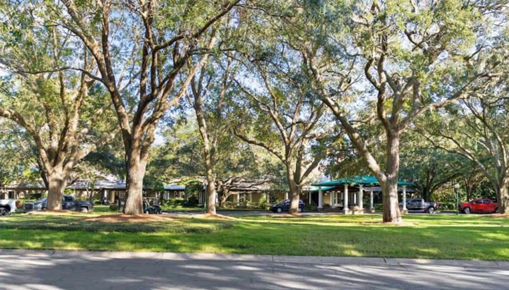 Retreat (Island Club)