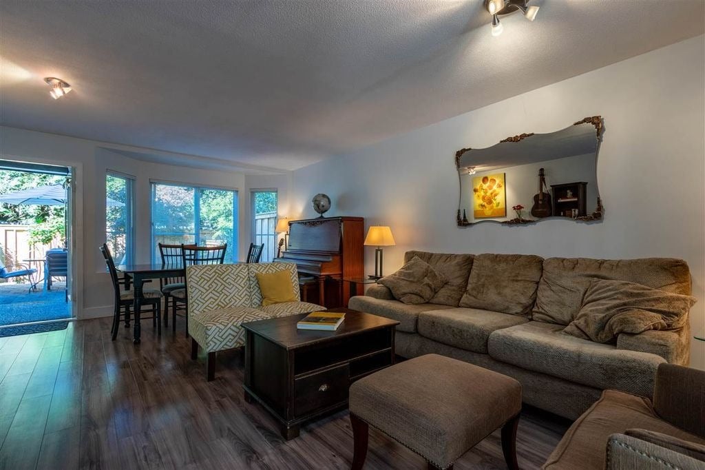 21801 Dewdney Trunk Rd, #22