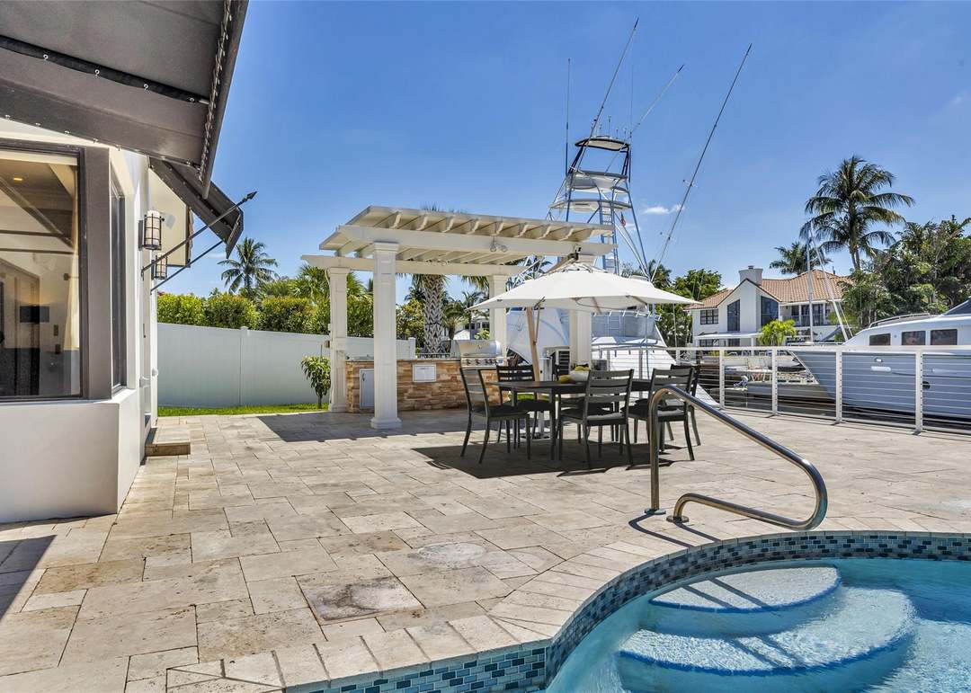 633 4th Key Dr