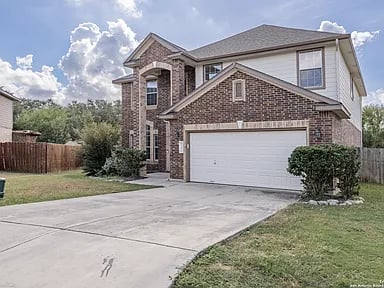 8202 Valley Wl