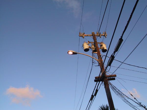 How to Bury the Power Lines in San Carlos