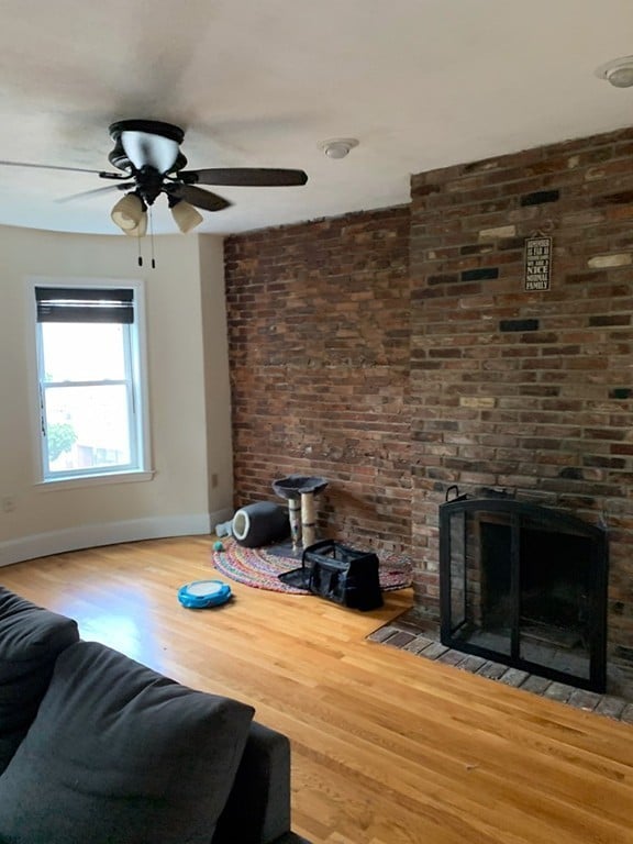 90 W Springfield # 3