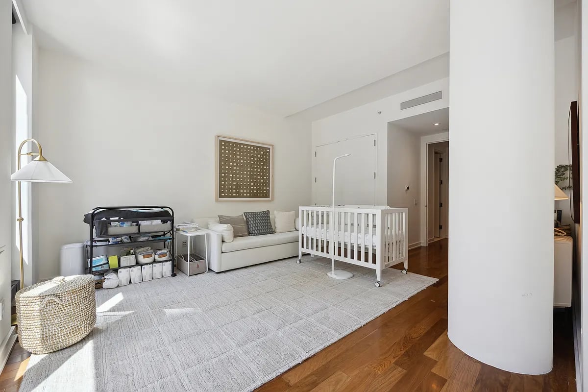 99 Warren Street 5D